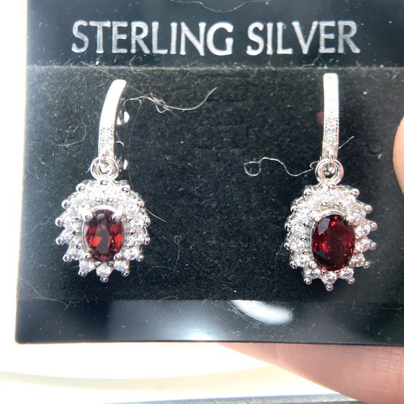 Pyrope Garnet 1.80ct Platinum Finish Solid 925 Sterling Silver Earrings - Picture 1 of 7